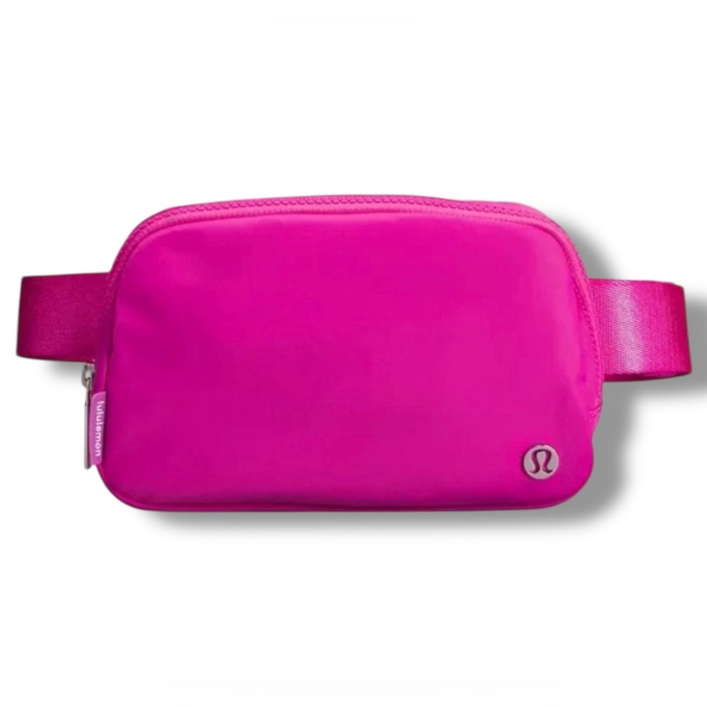 Lululemon Everywhere 1L Crossbody Belt Bag - Hot Pink/Silver - NWT